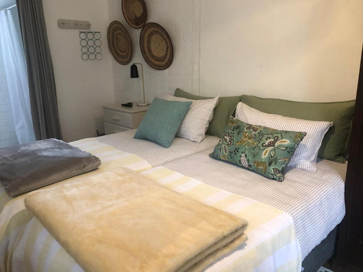 Courtyard Studio Lights And Wi Fi During Load Shedding Stellenbosch Exteriör bild